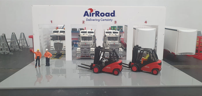 1:50 Scale Acrylic 4 Bay Workshop/Diorama Air Road Express