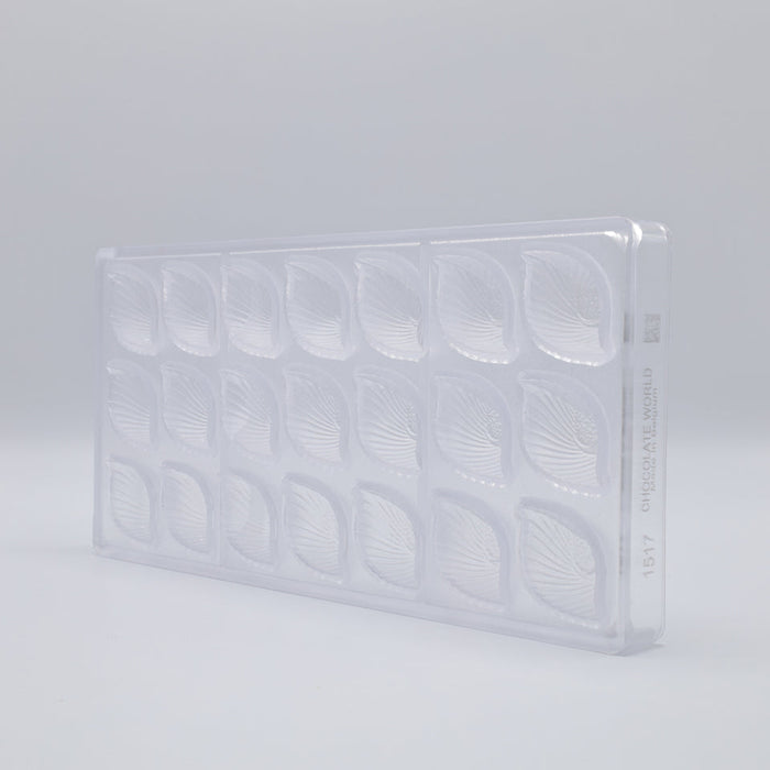 Chocolate World Classy Heart Polycarbonate Chocolate Mold – 1.18 x 0.98 x 0.59 in, 21 Cavities