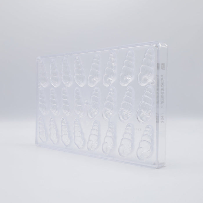 Chocolate World Tourelle Polycarbonate Chocolate Mold – ~1.97 x 1.18 x 1.18 in, 6 Cavities