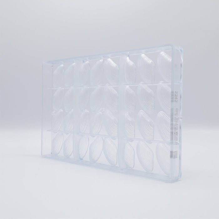 Chocolate World Zebra Mussel Polycarbonate Chocolate Mold – ~1.57 x 1.18 x 0.59 in, 12 Cavities